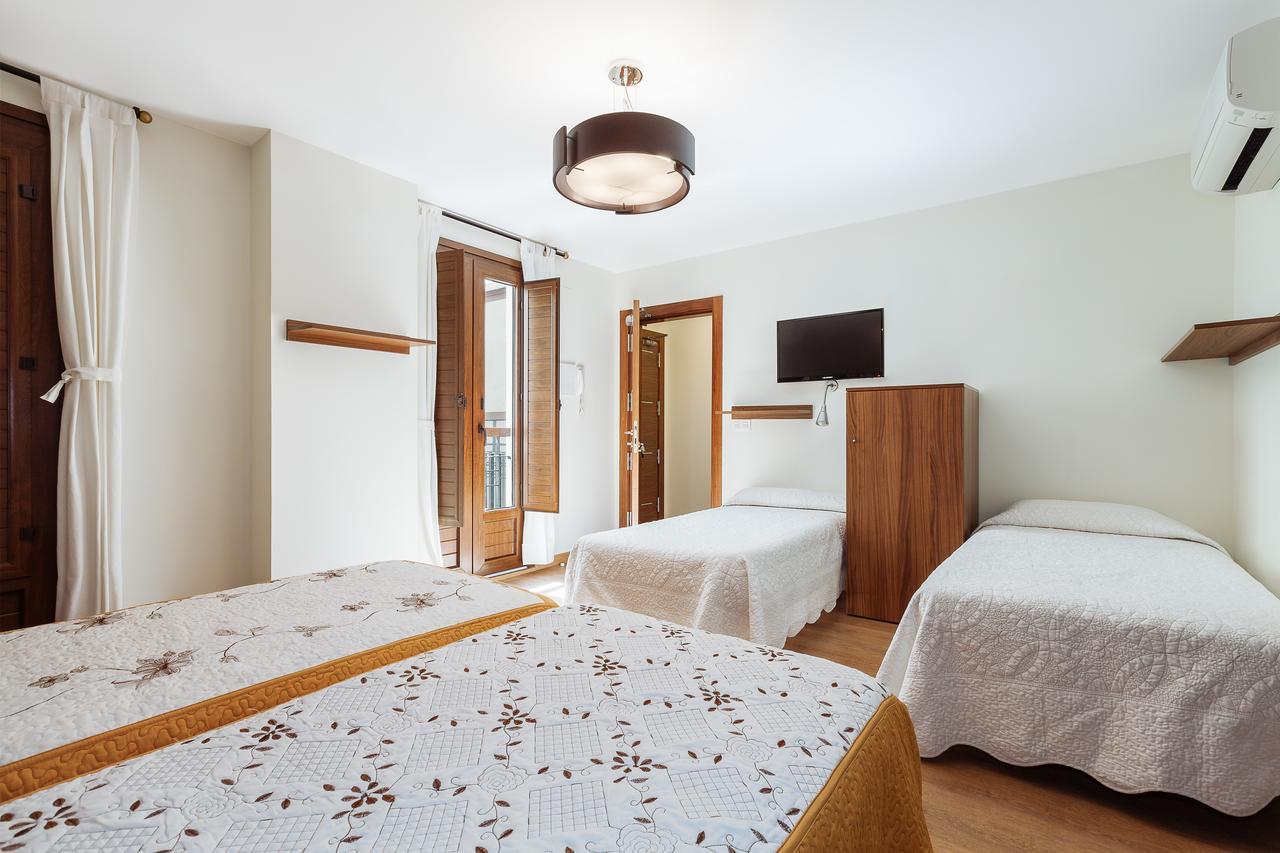 Hostal Arriola Granada Ngoại thất bức ảnh